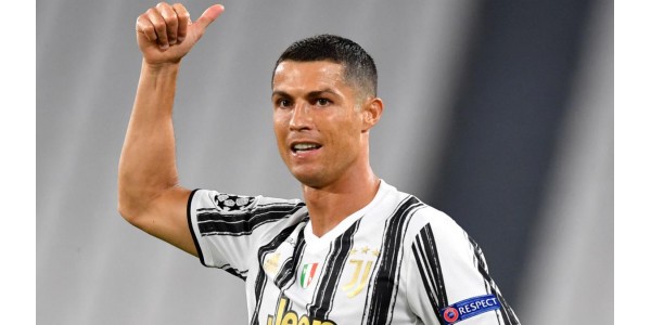 Schendt Ronaldo de voorschriften voor epidemiepreventie?